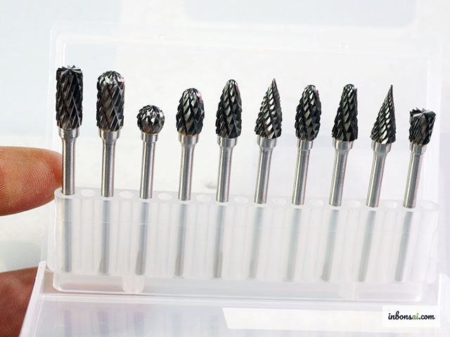 制作神舍利的专用工具一览：神切钳、雕刻刀、微型雕刻机