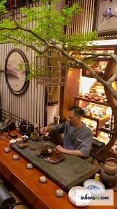 禅意茶道桌面,茶具与盆景和谐搭配