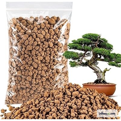 Hand trowel with bonsai soil preparation