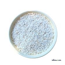 Indoor gardening with perlite growing medium